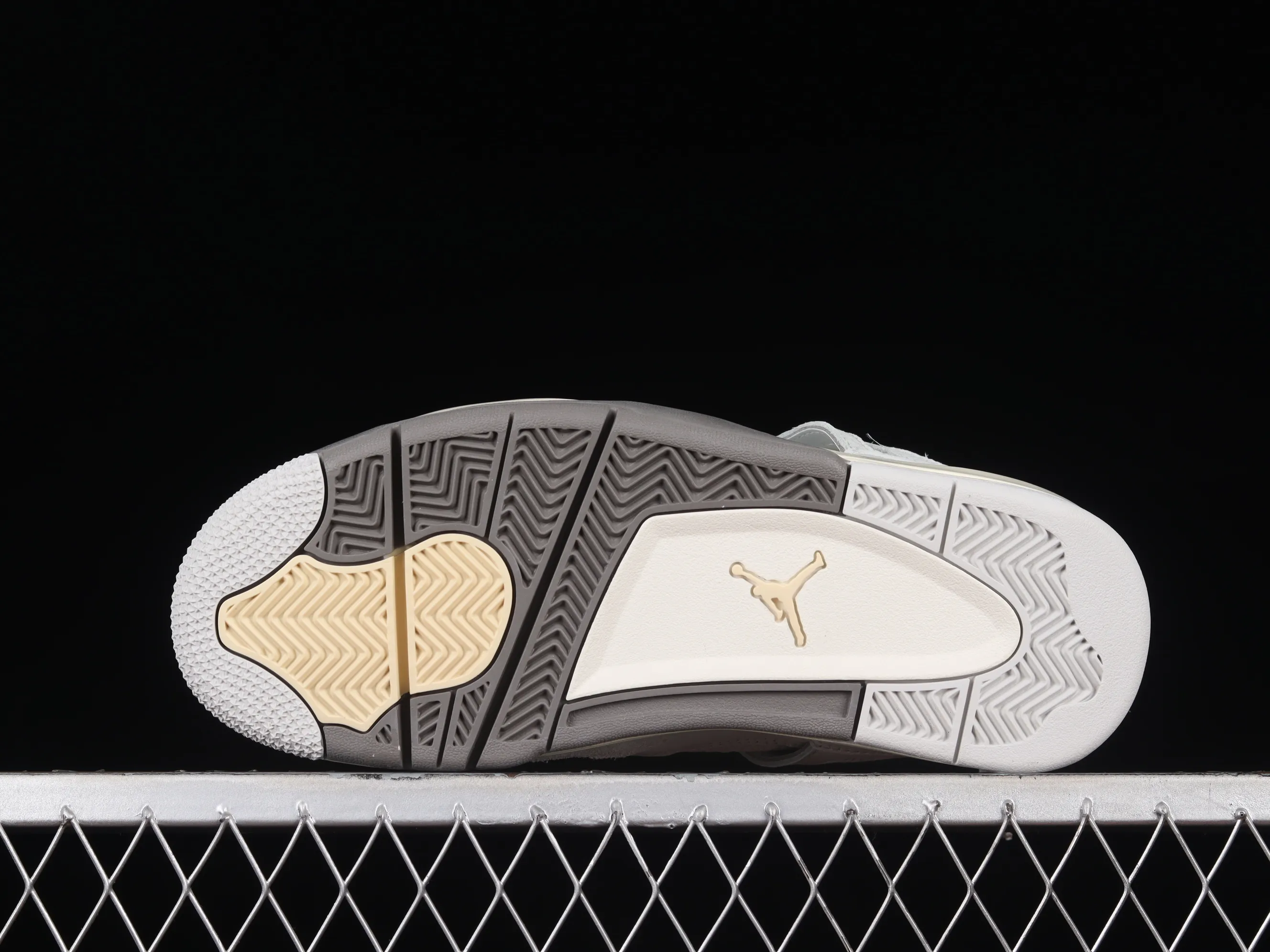 All categories Air Jordan Jordan series basketball shoes Air Jordan 4 LW version Air Jordan 4 Retro "Craft" AJ4 Joe 4 gray cement DV3742-021